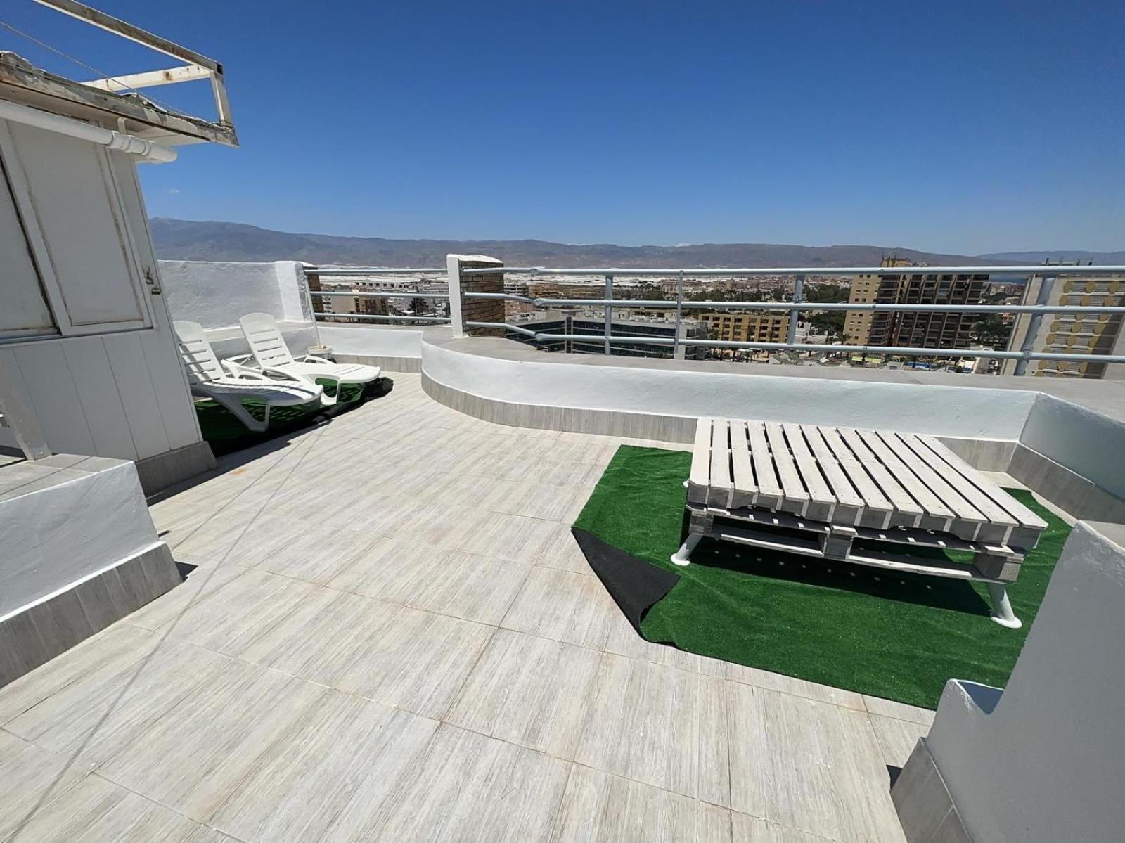 Apartamento ÁTiCO EN URBANIZACIÓN ROQUETAS DE MAR Exterior foto